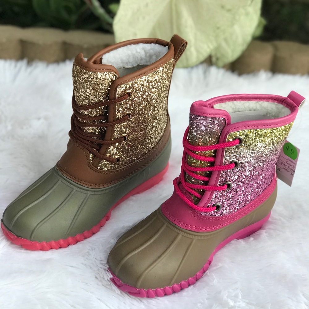 HOST PICK X2 **GIRLS GOLD GLITTER DUCK BOOTS - Picture 7 of 8